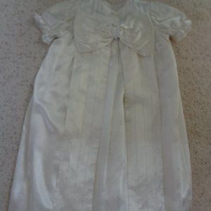 Lined Child's Long Gown Bow Lace Snap Closure Short Sleeves